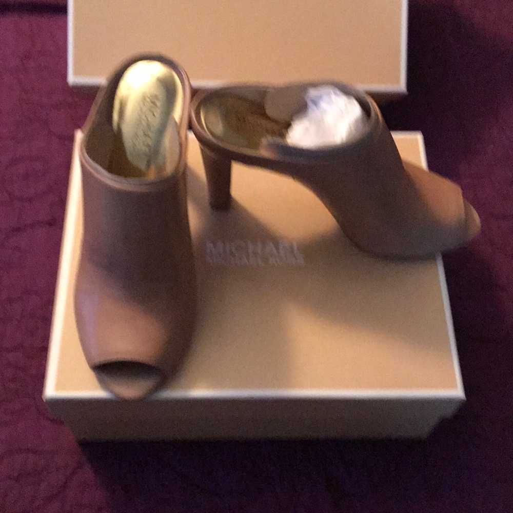 Michael Kors Shaw Mule Toffee Leather